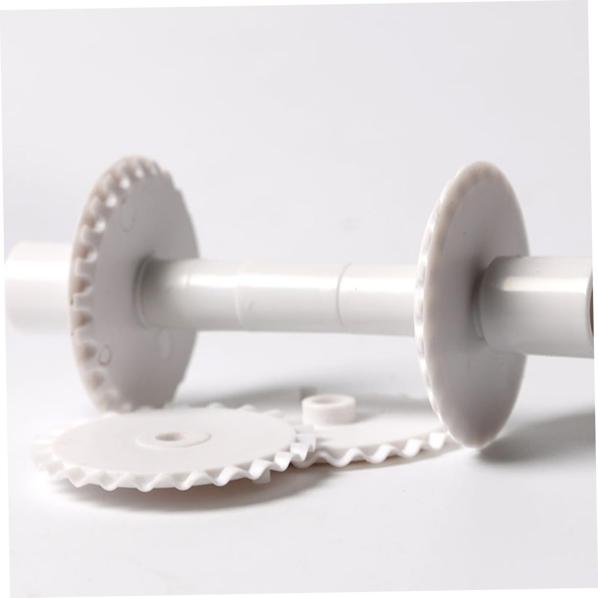 Cabilock Fondant Gâteaux Cutter Rouleau Emporte-Pièce Fondant Gâteaux Outils Pâtes Cutter Cookies Cutter Pâtisserie Roue Cutter
