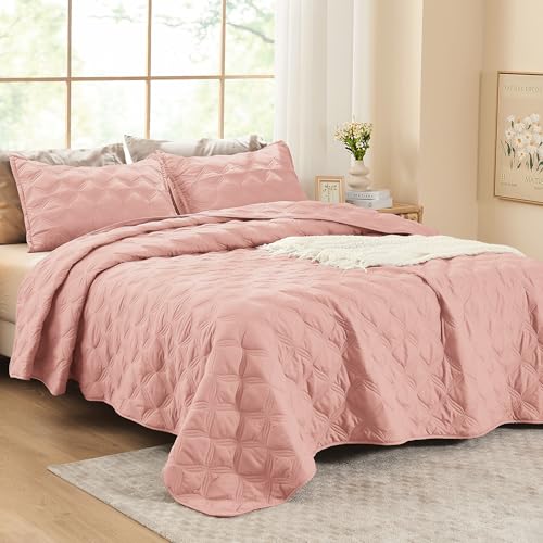 Image of Litanika California King Quilt Bedding Set, Blush Pink Oversized Lightweight Comforter Bedspreads & Coverlets, Boho Farmhouse Bedding Cover Bed Decor All Season, 3 Pieces (1 Quilt, 2 Pillowcases)
