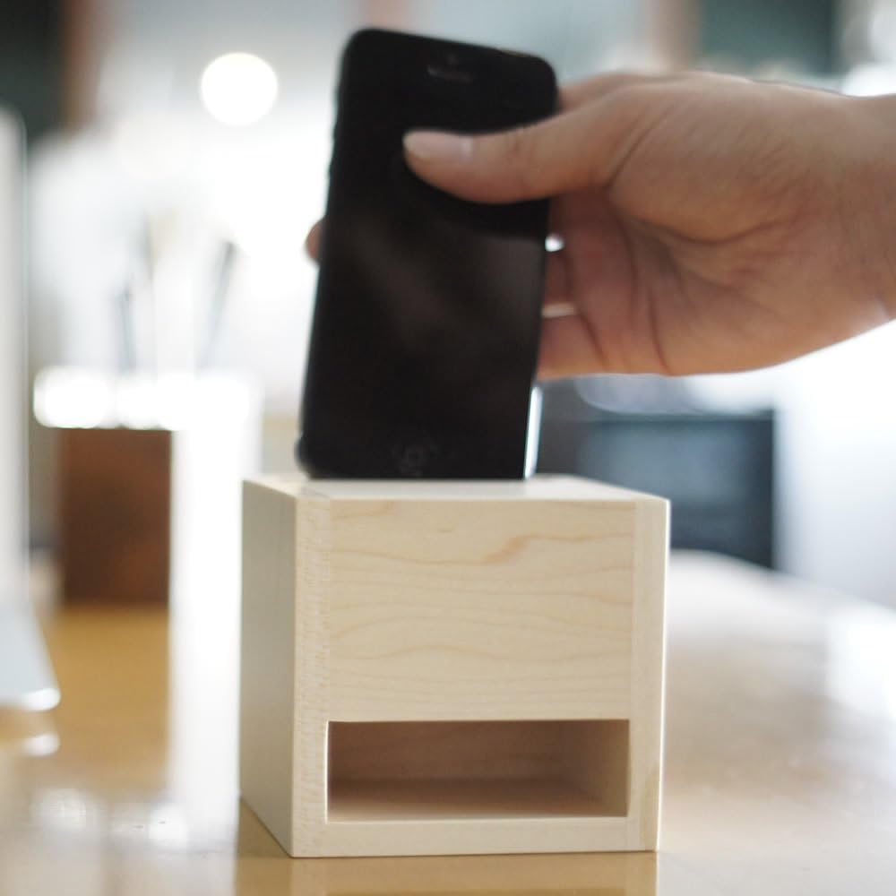 Wood SpeakerStand for iPhone Made In Japan (Hard maple)