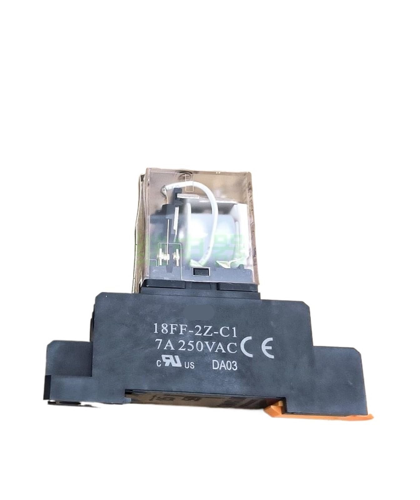 Relais HF18FF 024-2Z13 24VDC 8 broches avec base pour circuit