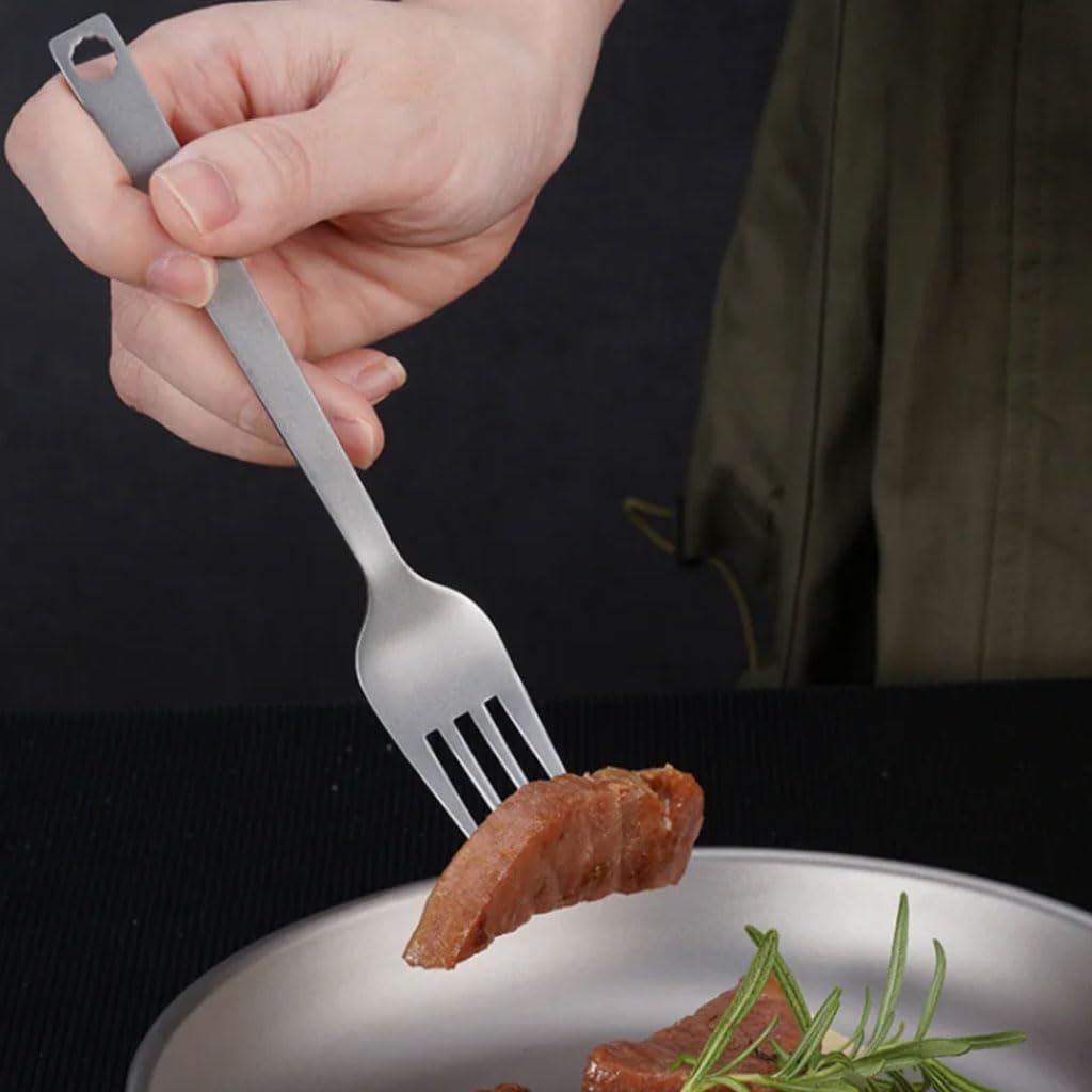 Beau Couverts en Alliage de Titane, Couteau, Fourchette et cuillère, Ensemble de Couverts de Cuisine Domestique, Vaisselle Portable de Camping en Plein air (Argent) Pratique