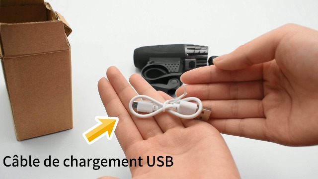 AMANKA Lampe Velo Eclairage Velo Lumiere Velo de 2400 MAH USB AMANKA Lampe Velo Eclairage Velo Lumiere Velo de 2400 MAH USB
