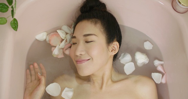 Herbivore Bath Soak Collection | Plant-Based, Vegan, Cruelty-Free - Image 5