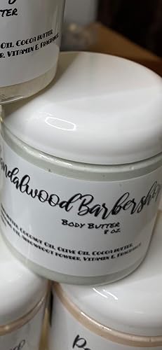 A Queens Garden Crema corporal batida hidratante de lujo de 8 onzas barbería de sándalo