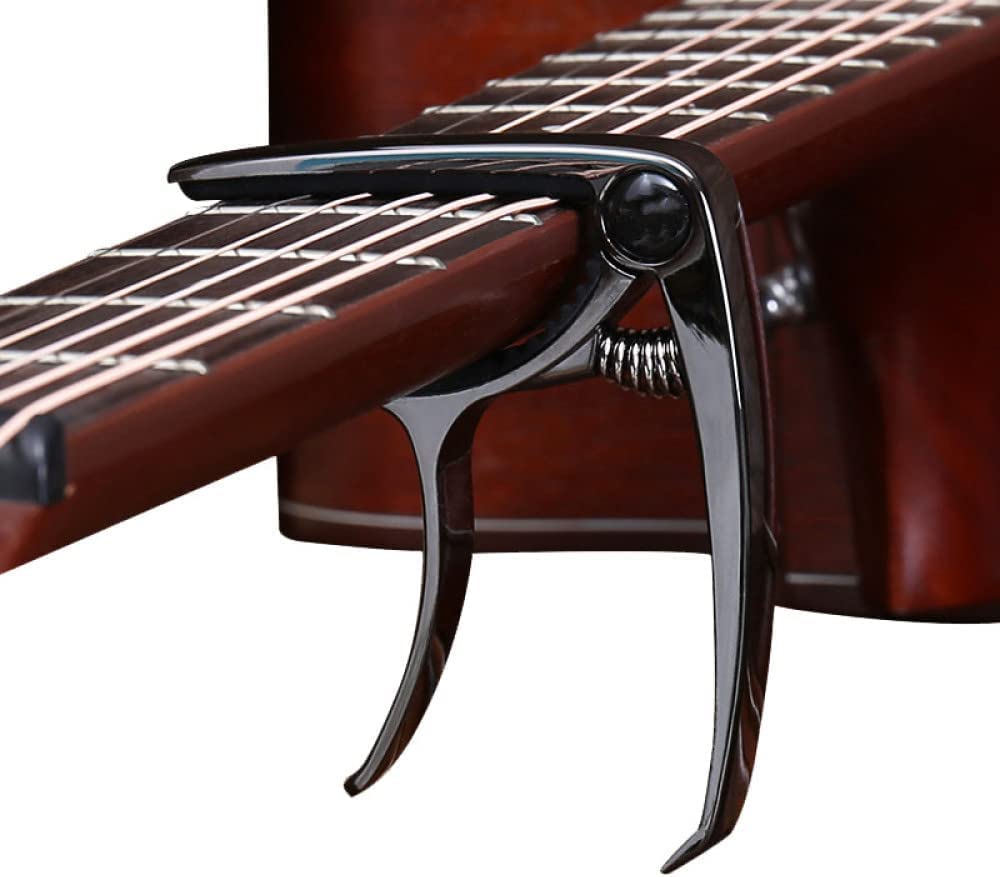 Musikinstrument Zubehör Gitarre Kapodaster mit Brücke Pin Entferner, passend für Akustik E-Gitarre Bass und Ukulele Mandoline,