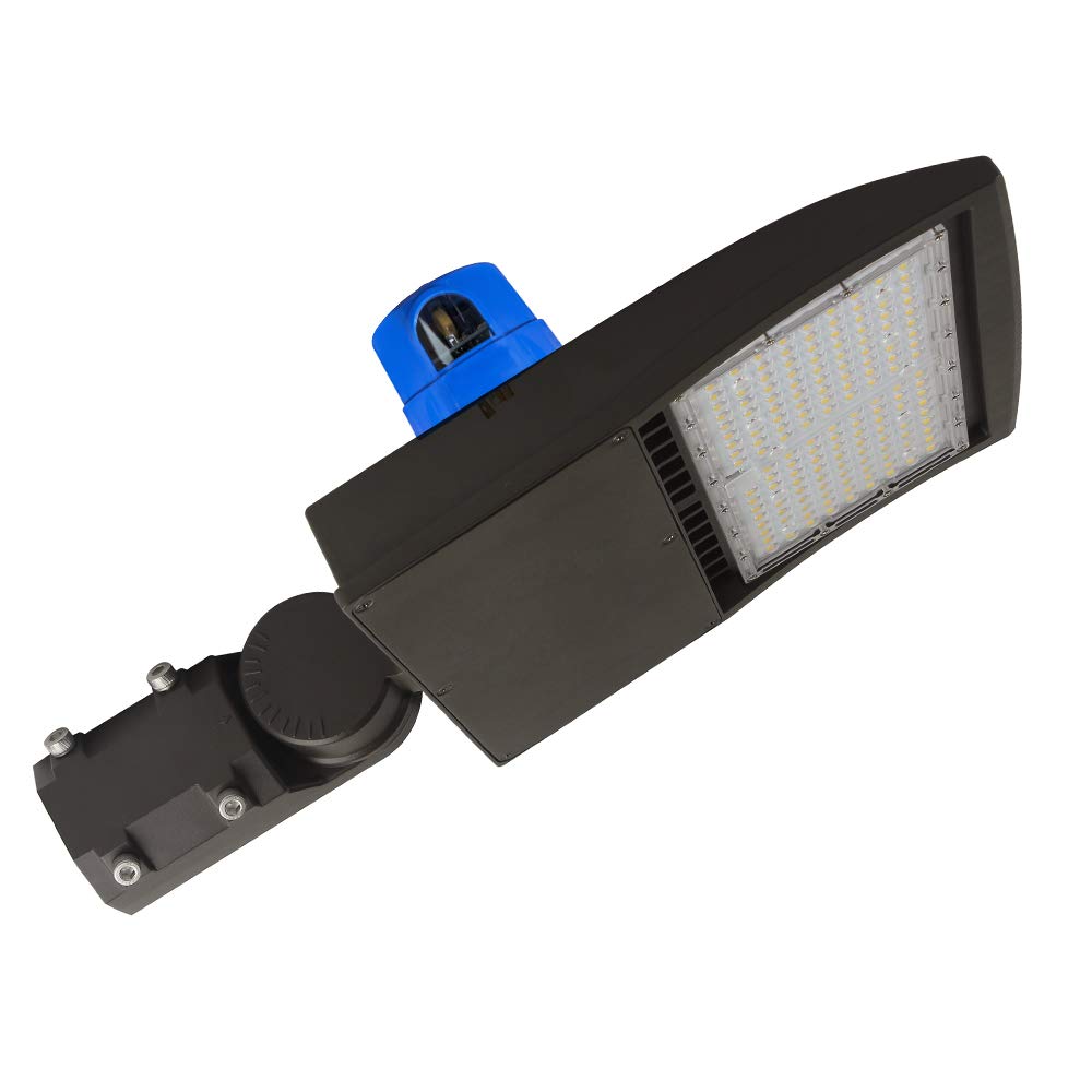 CHIUER 150w LED Shoebox Area Light with Photocell Dusk to Dawn Parking Lot Lighting Street Lamp Type III Distribution 5000k Daylight DLC (150w 100-277v with Photocell, Slip Fitter)