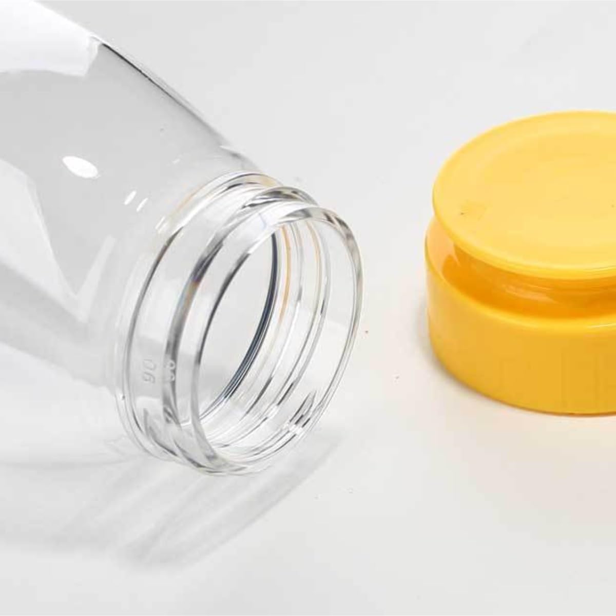 Squeeze Bottle Set of 5 Seasoning Tomato Sauce Sladed Container Plastic Squeezing Bottle Dinnerware