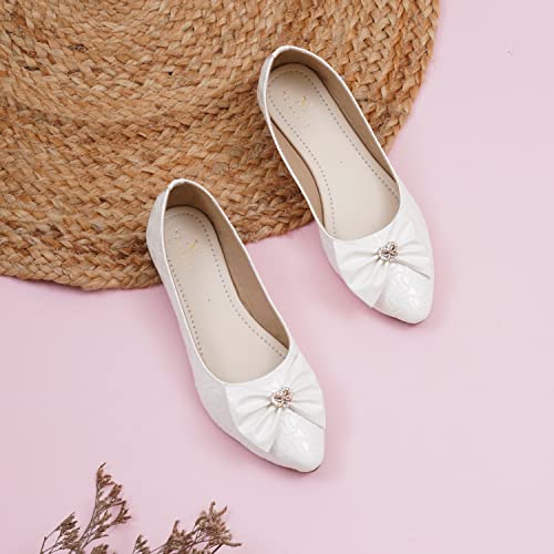 Image of XE Looks Exotic & Comfortable Casual Bellies for Women