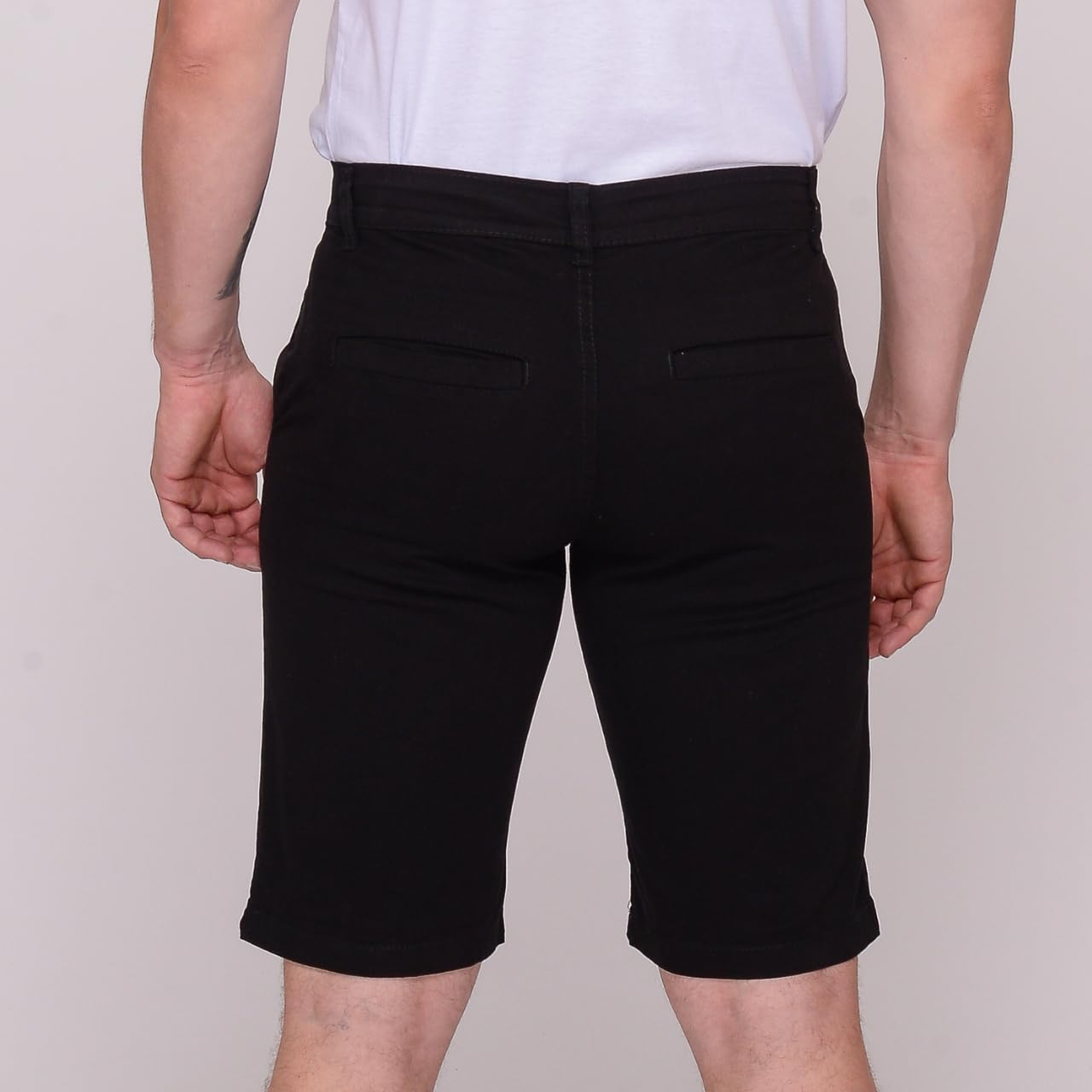 Bermuda Social Masculina Sarja Elastano Bolso Social Embutido Casual Esporte Fino em promoção! Veja a oferta e mais achadinhos de Shorts & Bermudas 4 Hoje é o melhor dia para comprar Bermuda Social Masculina Sarja Elastano Bolso Social Embutido Casual Esporte Fino com aquele preço maroto! Promoção! Aproveite a oferta! 4