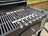 Extra breite flache Spieße bleiben steif und verbiegen sich nicht unter dem Gewicht des Fleischs. Diese Spieße aus Edelstahl sind für die erstklassige Grillzubereitung konzipiert. Griff fängt kein Feuer an, egal wie heiß das Feuer ist.