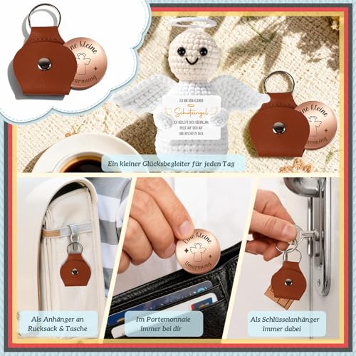 Giftota Pocket Hug Schutzengel - Handgehäkelte Schutzengel Puppe mit Glücksmünze & Lederetui - Glücksbringer, Mutmacher, Gute Besserung Geschenk - Geschenke für Frauen, Männer, Freundin, Familie