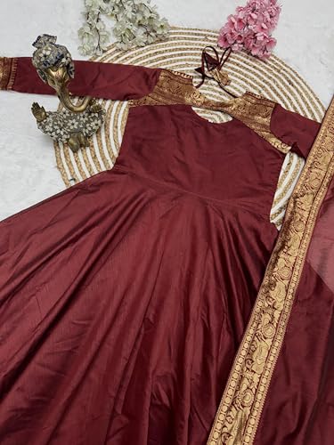 Image of Women's Silk Cotton Wedding Gown with Jacquard Zari Border & Dupatta for Women, Girls