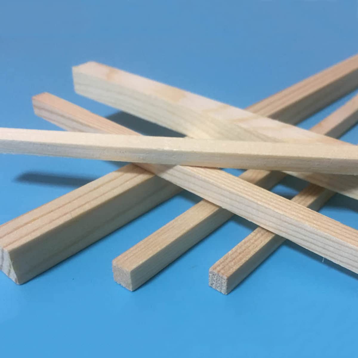 Drewniane kwadratowe pręty, Drewniane pręty kołkowe z naturalnego drewna sosnowego, niedokończone, wiele rozmiarów(12mm*12mm*200mm 34pcs)
