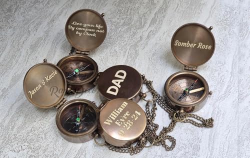 Brújula de latón grabada personalizada con cubierta de cuero miniatura 5