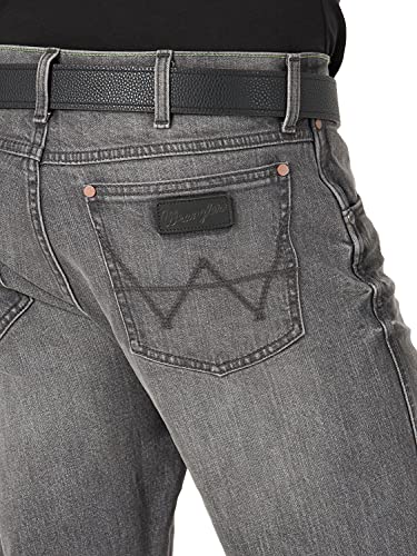 Image of Wrangler Men's Retro Slim Fit Straight Leg Jean