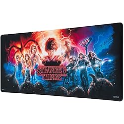 Grupo Erik Alfombrilla ratón Stranger Things - Alfombrilla gaming - Mousepad XL - Stranger Things merchandising / Alfombrilla XXL - Alfombrilla escritorio - Tapete escritorio ideal accesorio gamer