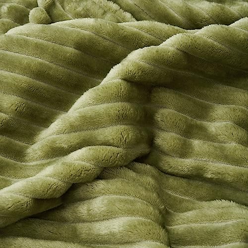 MIULEE Flannel Fleece Throw Blankets Soft Warm Comfortable Throws for Sofa Corduroy Fluffy Blanket Bed Throw for Bedroom Couch Travel Kids Bedroom Accessories 60x80Inch Green - Image 2