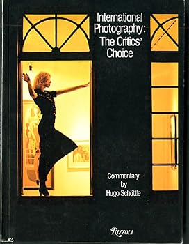 Paperback International photography--The critics' choice Book