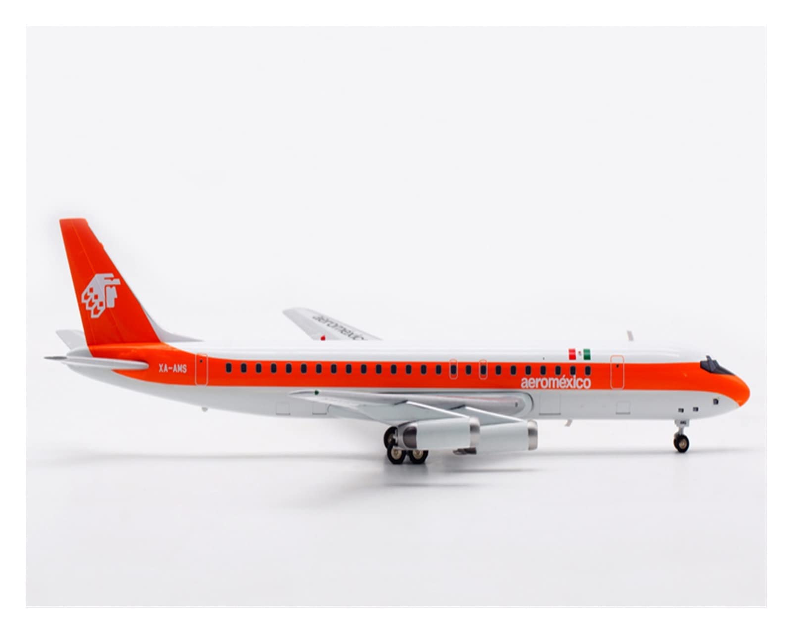 Ａｋｉ‼️エアロメヒコＤＣ－８－６２ダイキャスト金属製完成機モデル Amazon.co.jp: 1:200 スケール アエロメヒコ航空 DC-8-62 XA-AMS 合金