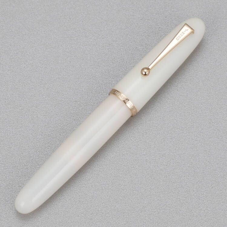 Image of Jinhao 9019 Dadao Series Heartbeat Nib Fountain Pen, 8 Fine Nib, Ivory White Acrylic, Gold Edge with Large Converter