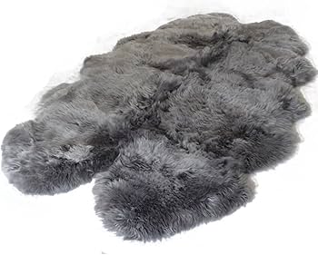 Amazon | 高級ムートンラグ 4匹サイズ ムートンフリース