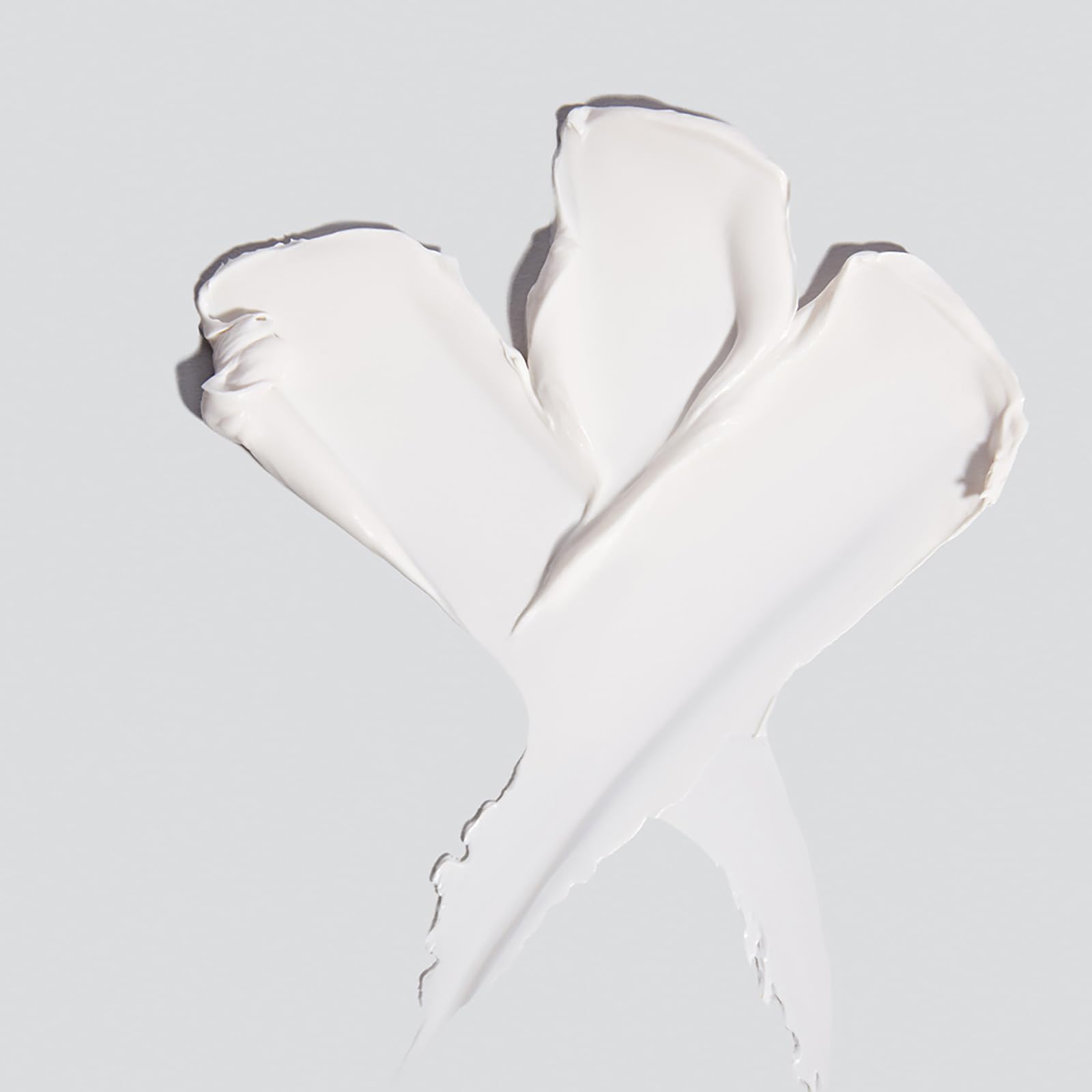 Dermalogica Invisible Physical Defence SPF30 - Trattamento da giorno leggero con protezione solare. Protegge, lenisce, nutre - adatto a tutti i tipi di pelle.