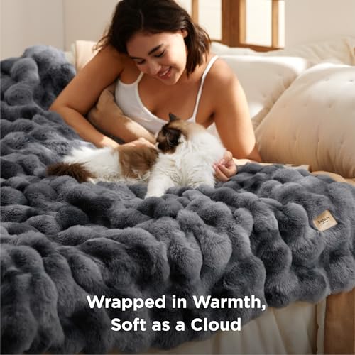 Bedsure GentleSoft Fluffy Faux Fur Blanket Twin Size, Fuzzy Soft Bubble Blanket for Couch, Faux Fur Decor for Home Bedroom Living Room, Thick Furry Cozy Gifts for Women, Tie-dye Grey, 60x80 Inch