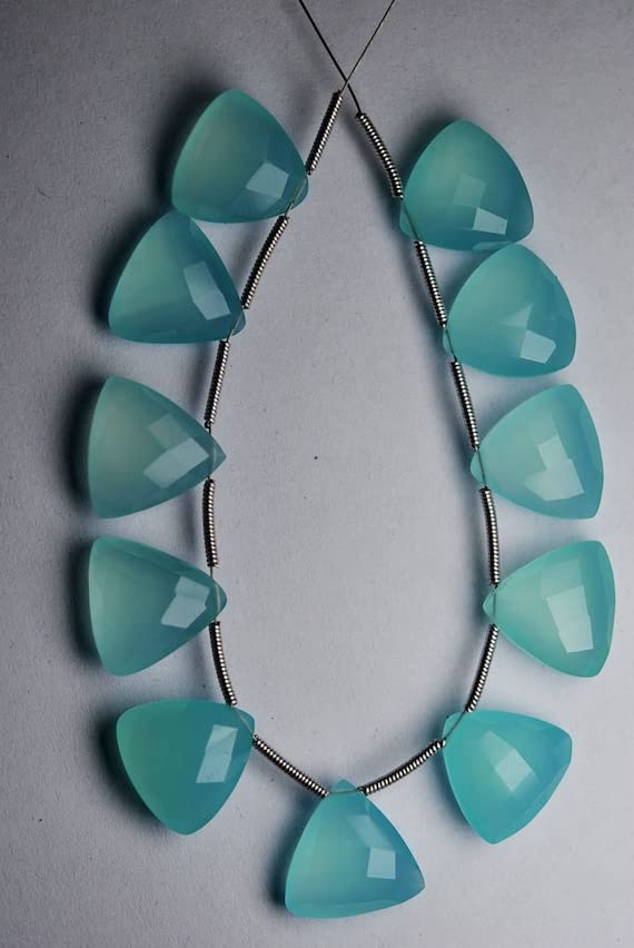 LKBEADS 5 Matched Pair,Finest,PERU AQUA BLUE Chalcedony Faceted Trillion Shape Briolettes 14mm