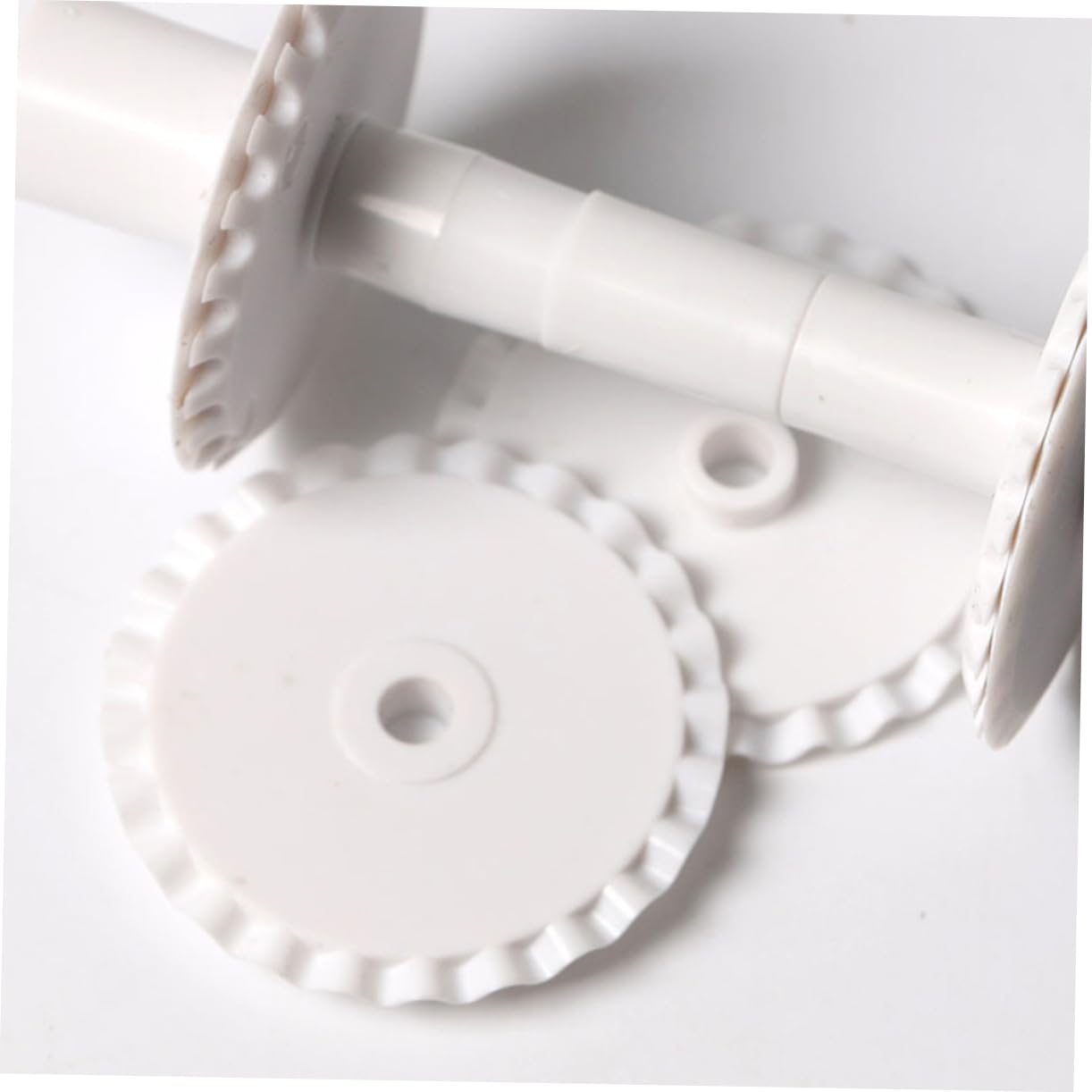 Cabilock Fondant Gâteaux Cutter Rouleau Emporte-Pièce Fondant Gâteaux Outils Pâtes Cutter Cookies Cutter Pâtisserie Roue Cutter