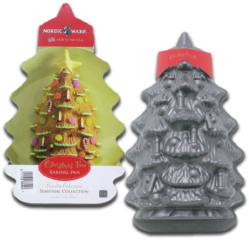 Christmas Tree Baking Pan, by Nordic Ware