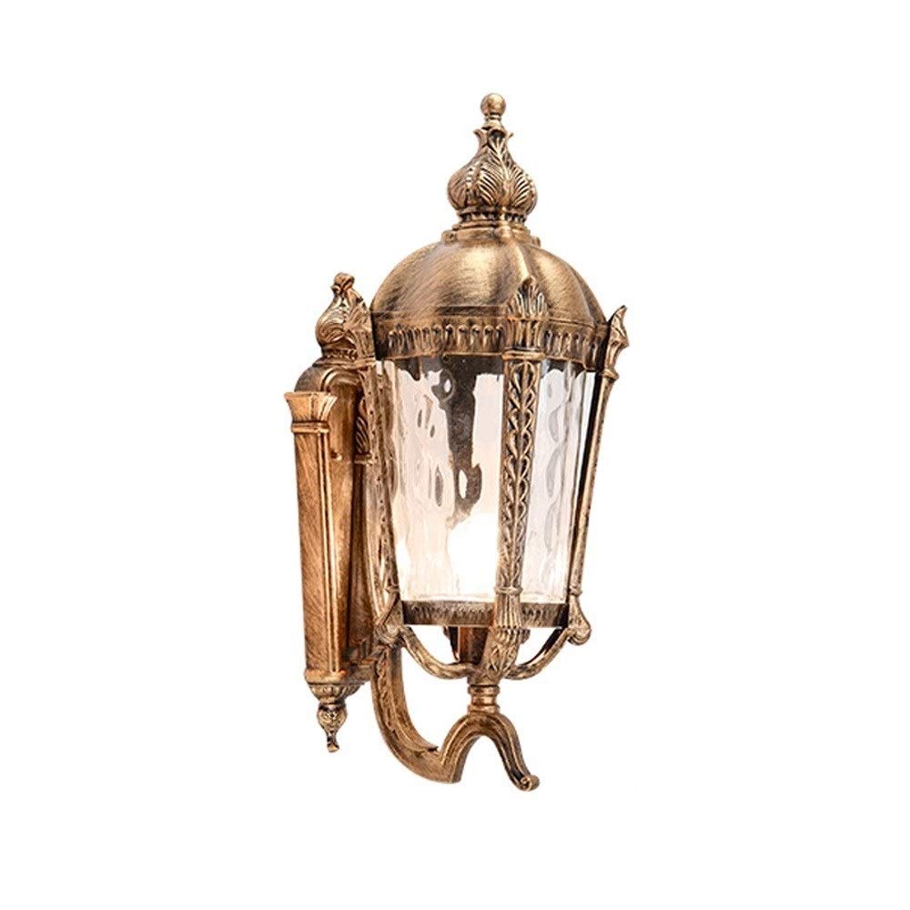 Lumière murale étanche IP54 pour sécuriser un escalier extérieur sombre