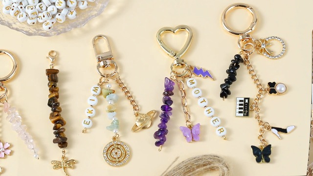 Amazon.com: 907 Pcs Lipgloss Keychain Making Kit,Bag Charm Kit
