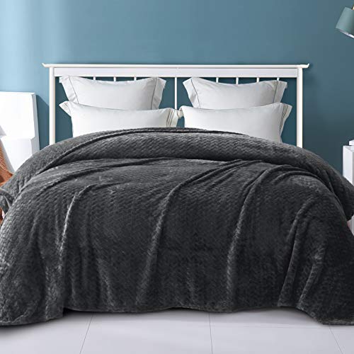 Exclusivo Mezcla Queen Size Flannel Fleece Blanket, 230x230 CM Soft Jacquard Weave Leaves Pattern Velvet Plush Bed Blanket, Dark Grey Blanket