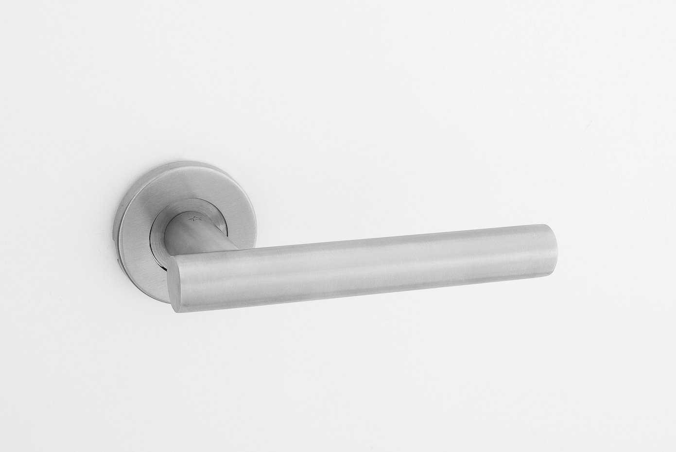 Carlisle Brass Silver Philadelphia 19Mm Dia. Lever On Concealed Fix Sprung Round Rose