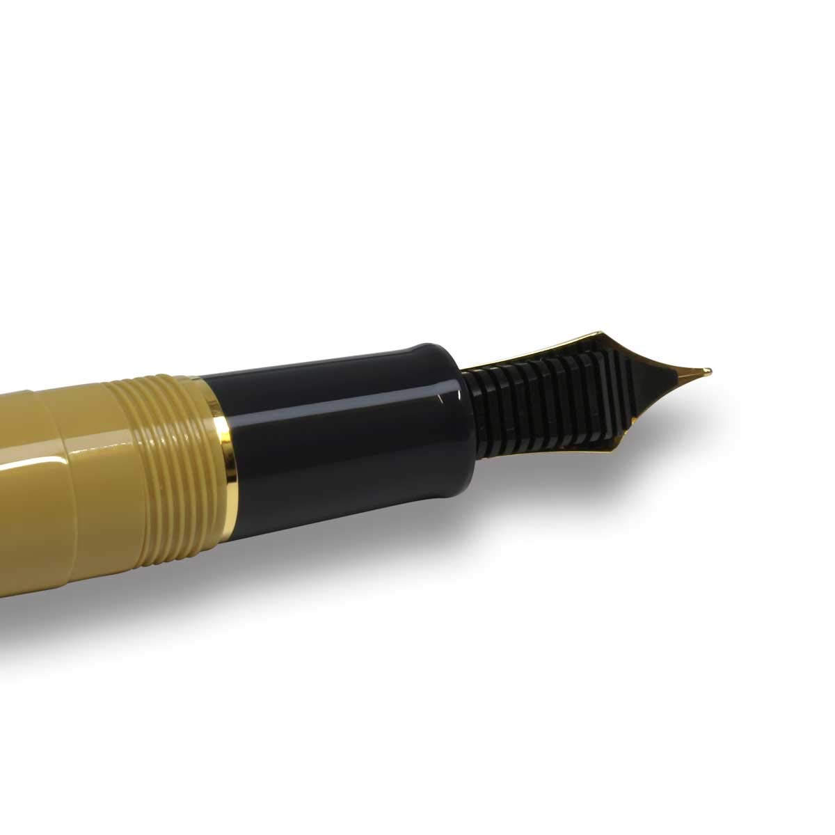 Amazon | セーラー万年筆 万年筆 プロフェッショナルギアスリムミニ 金