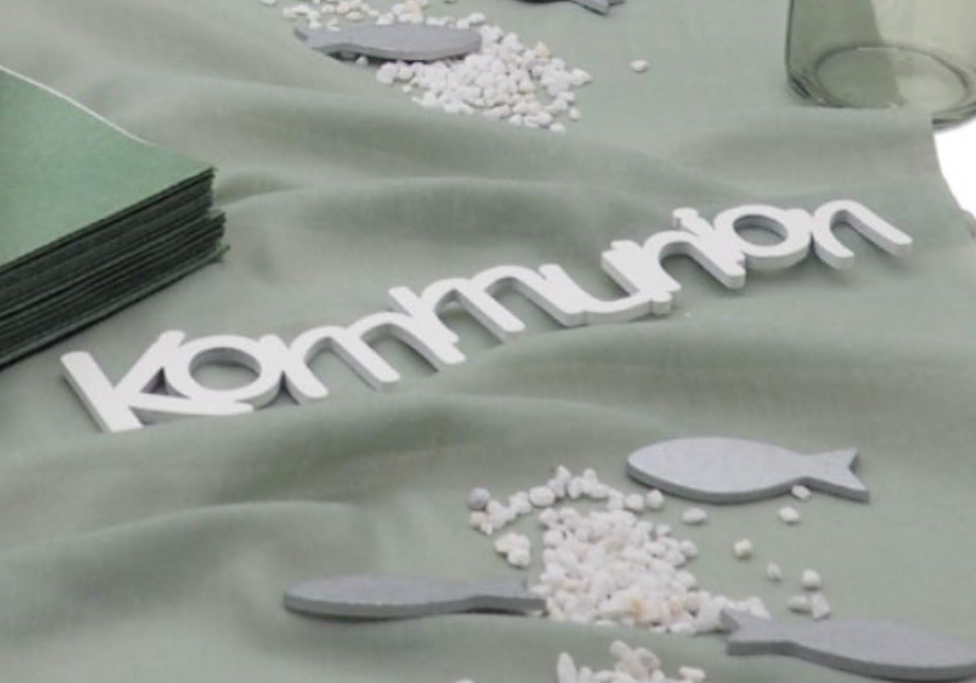ZauberDeko Tischdeko mit Motiv Baum des Lebens Salbei Grün - Deko Kommunion & Konfirmation Komplett Set