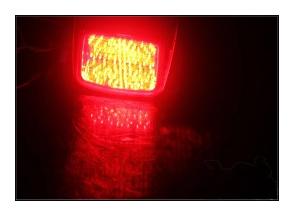 Luce posteriore moto Accessori per moto Fanale posteriore a LED Indicatore di direzione integrato Lampada freno Per V-Rod VROD 2002-2011 Deuce Tutti gli anni