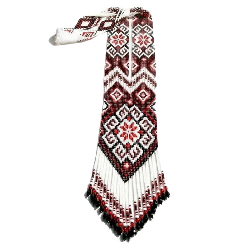 Collier ukrainien Gerdan chargé d'histoire avec sa rosace étoilée fait main