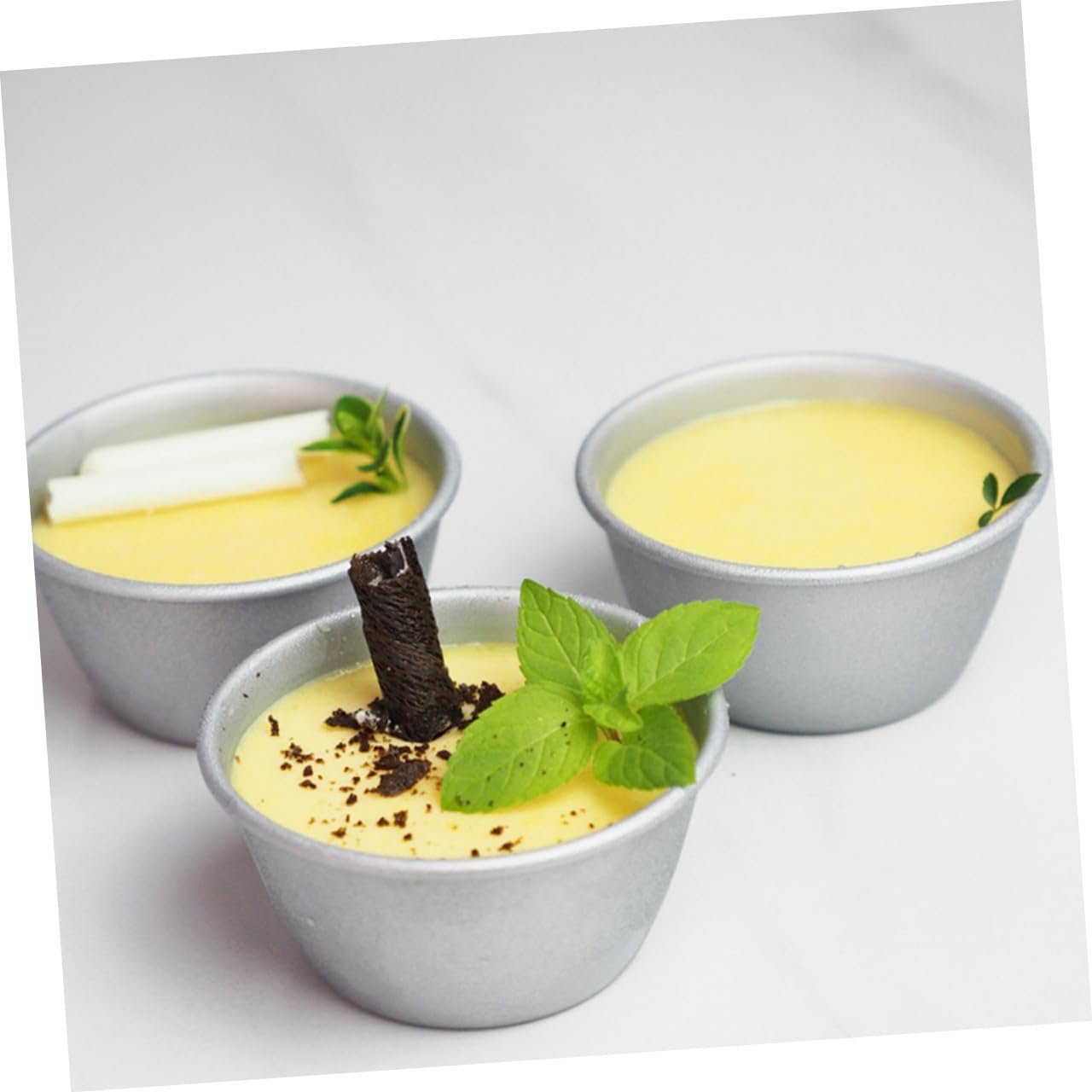 Amosfun 18 Piezas tazas de budín antiadherentes molde muffins molde para tartas tazas de aluminio para hornear latas de tarta sarten parrilla moldes para hacer gelatina taza de muffins