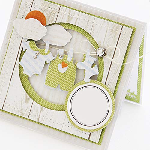 Stencil per tagliare i vestiti del bambino in