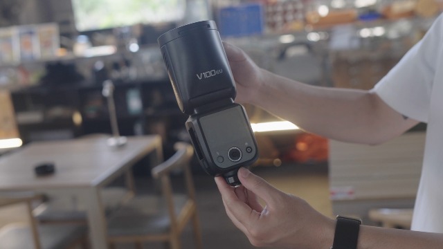 Flash Godox V100C Per Canon - 100Ws TTL Con Touchscreen E Wireless - Foto 3