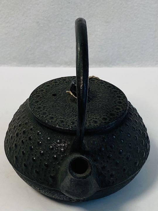 南部鉄器 岩鋳 鉄瓶 急須 台座付き 本場南部盛岡 南部鉄器合格証 敷台 金属工 岩鋳 南部鉄器の一貫生産 | 岩手・盛岡の観光（Iwate・Morioka