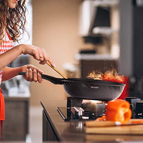 INTIGNIS Pro Non Stick Stir Fry Pan with Lid, Wok Pan 30cm Induction Gas Electric Hobs, Chemical Free Cooking Pot Stay Cool Handle (Black) - Image 6