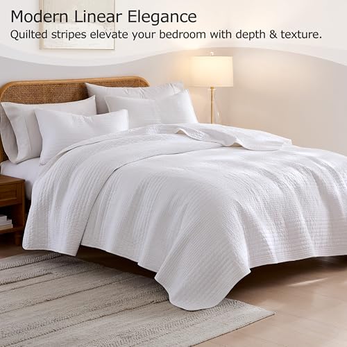 Image of palassio Striped White 100% Cotton Quilt Queen Size Bedding Sets, Lightweight Crinkly Channel Pick Stitch Textured Bedspread Soft Shabby Chic Farmhouse Country Coverlet for All Season, 2 Shams