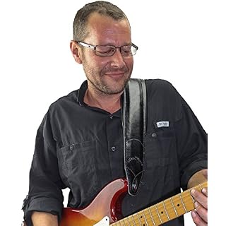 Walker & Williams C-22-BB Sangle rembourrée en cuir pour guitare acoustique, électrique et basse Noir, Noir - Les Beatles, Paul McCartney, John Lennon, RIngo Starr, George Harrison Walker & Williams C-22-BB Sangle rembourrée en cuir pour guitare acoustique, électrique et basse Noir, Noir – Image 4
