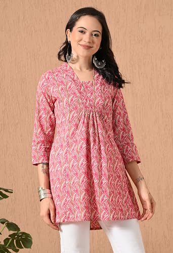 Image of Amazon Brand - Tavasya Women Ethnic Printed V-Neck Cotton Short A-line Kurta | Stylish Casual Everyday Office Top | 3 /4th Sleeve | Regular Fit