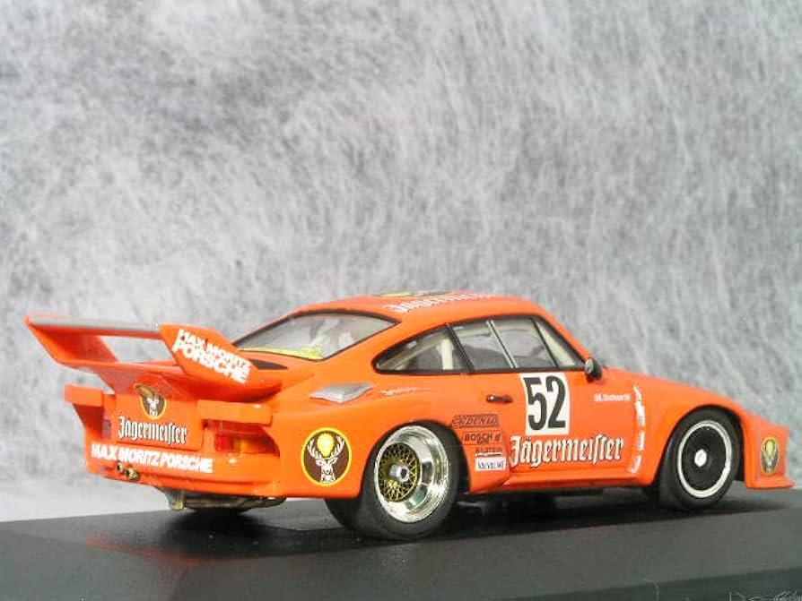 Porsche 935 ミニカー 1/43 1977ゾンダー優勝車 Amazon.co.jp: 1/43 ポルシェ 935 イエガーマイスター #52