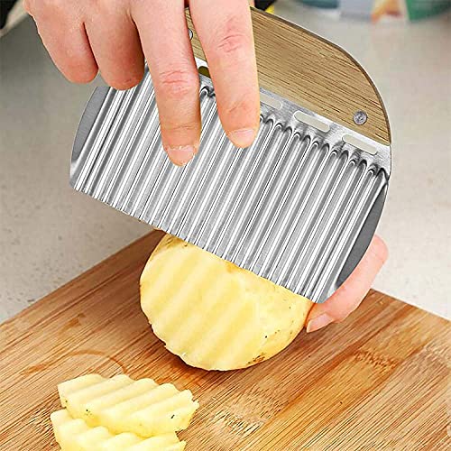 Image of P-PLUS INTERNATIONAL Stainless Steel Crinkle Cuting Knife Vegetable and Fruit Chopping Knife Slicer with Wooden Handle for Kitchen Pack of 1