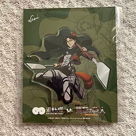 Amazon 進撃の巨人 アクリルスタンド 缶バッジ 道とん堀コラボ限定品 アクスタ リヴァイ兵長 アニメ 萌えグッズ 通販