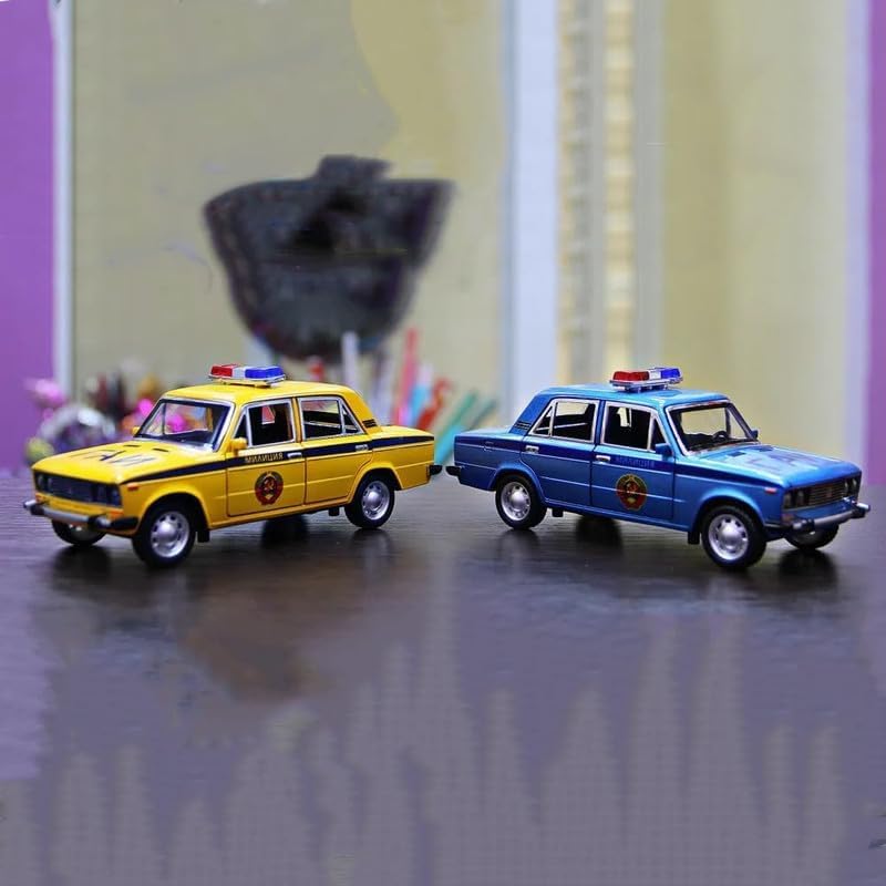 Image of SPITEN Police Car 1:24 Diecast Scale Model Metal Pull Back Toy car for Kids with Openable Doors & Light, Music Toy Vehicle for Kids - Colors as Per Stock